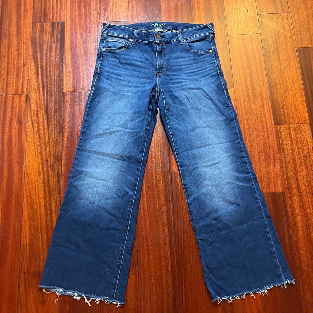 Ariat Trouser Jeans Womens 32S (34x28) Wide Leg Flare Blue Distressed 10027695